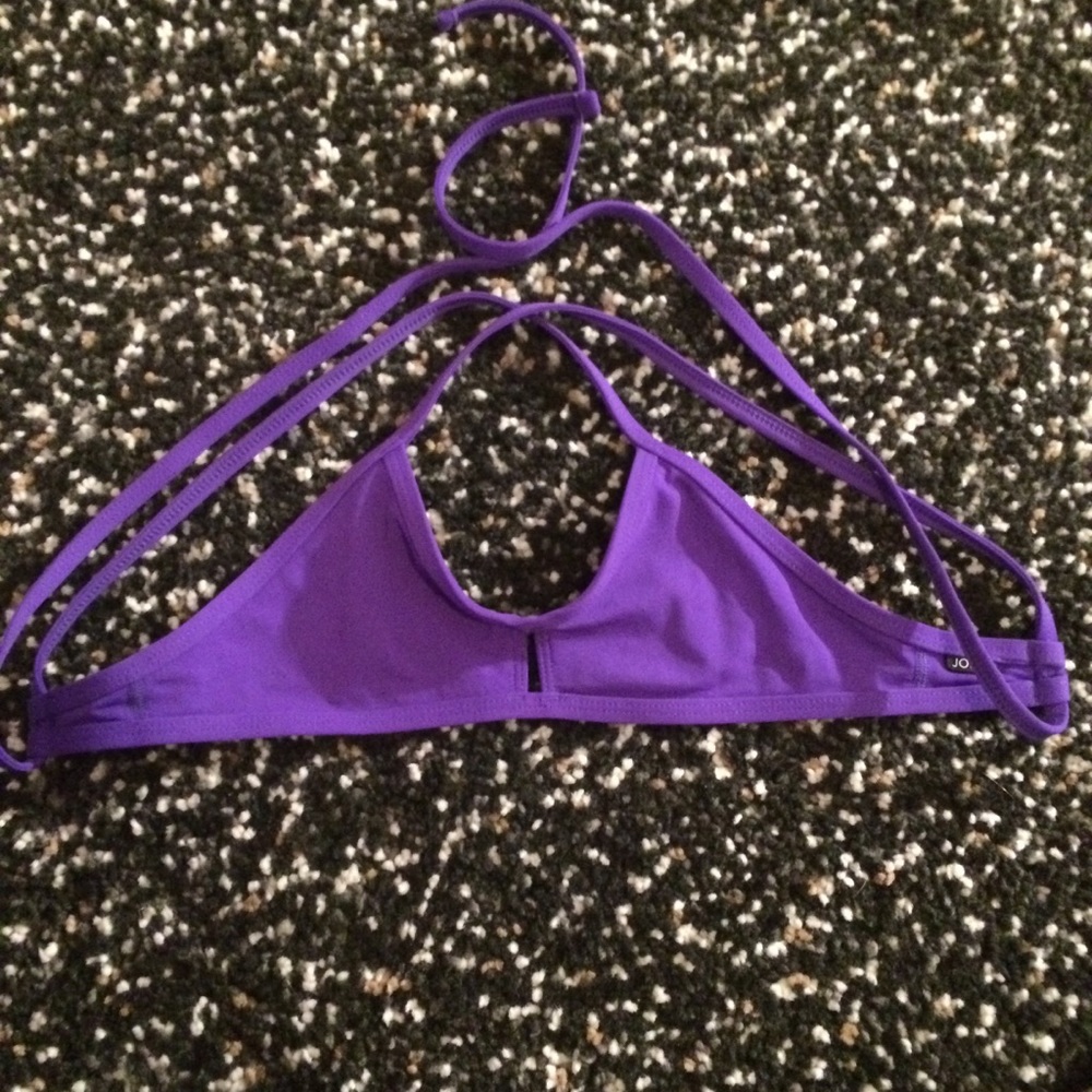 Jolyn Vent Top